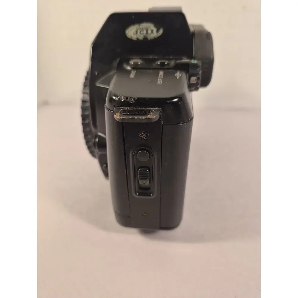 Canon EOS 650 Film Camera Body Parts Only Japan